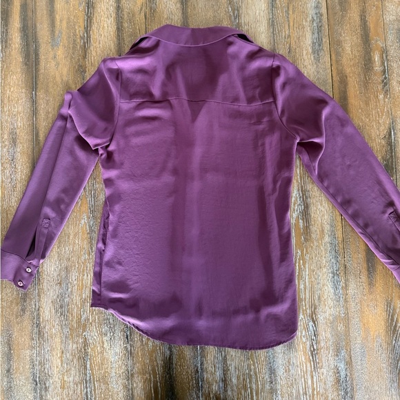 Ro & De Women’s Burgundy Wine Long Sleeve Button Down Shirt Blouse Size S - Picture 2 of 8